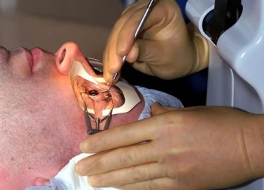 Восстановление зрения после проведения операции по его восстановлению занимает определенное время. Иногда возникает ситуация, когда после лазерной ...