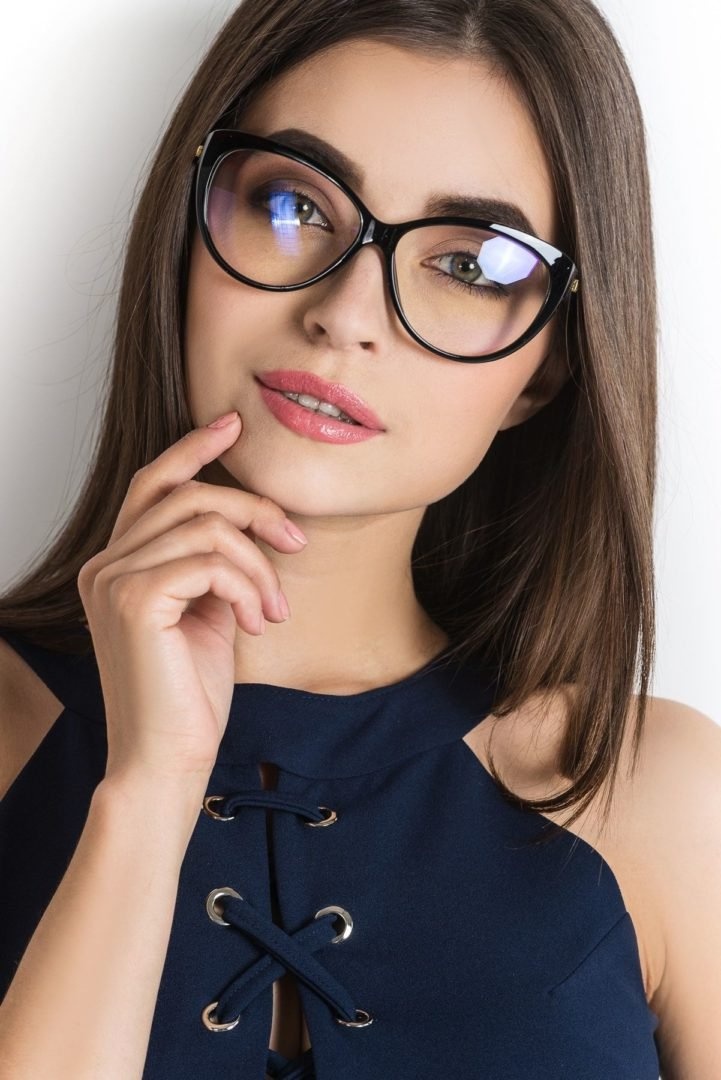 Имиджевые очки looktrue. Очки имиджевые Celine. Очки для зренияженсские. Стильные женские очки для зрения. Модные круглые очки для зрения.